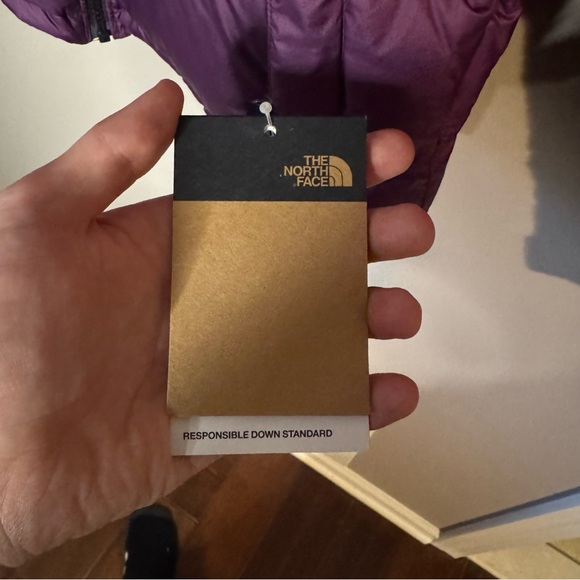 NWT! THE NORTH FACE Women’s 1996 Retro Nuptse 700 Jacket - Picture 13 of 14